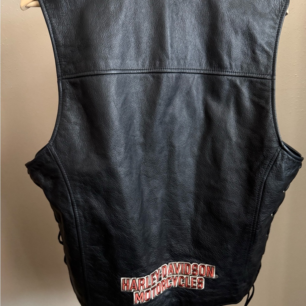 Harley-Davidson Leather Motorcycle Vest Mens L Black Lace Up Biker Snap - Picture 2 of 5